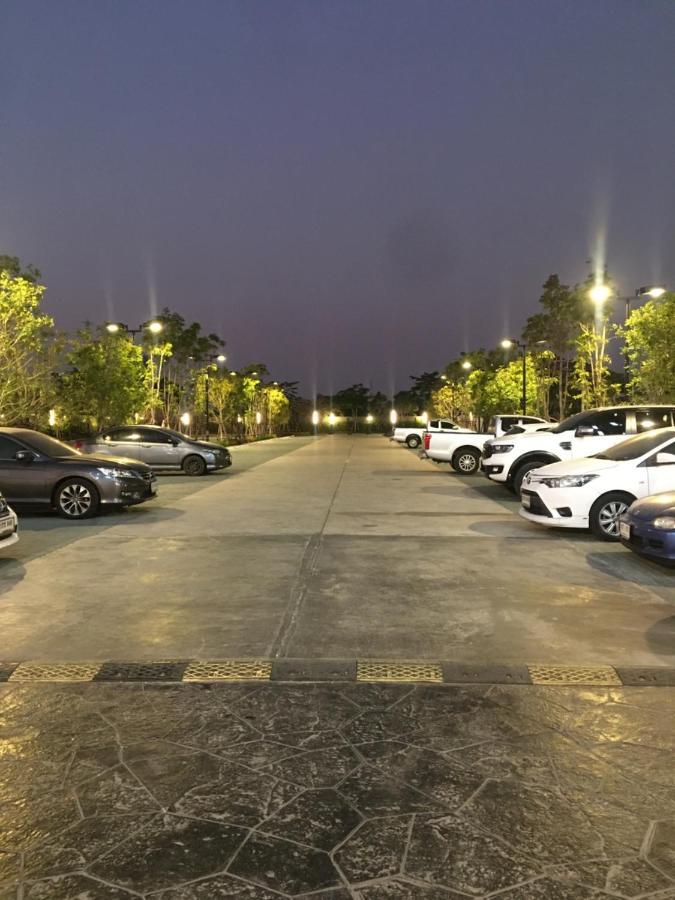 Aparthotel Supalai Rama9 Monthly Bangkok Zewnętrze zdjęcie